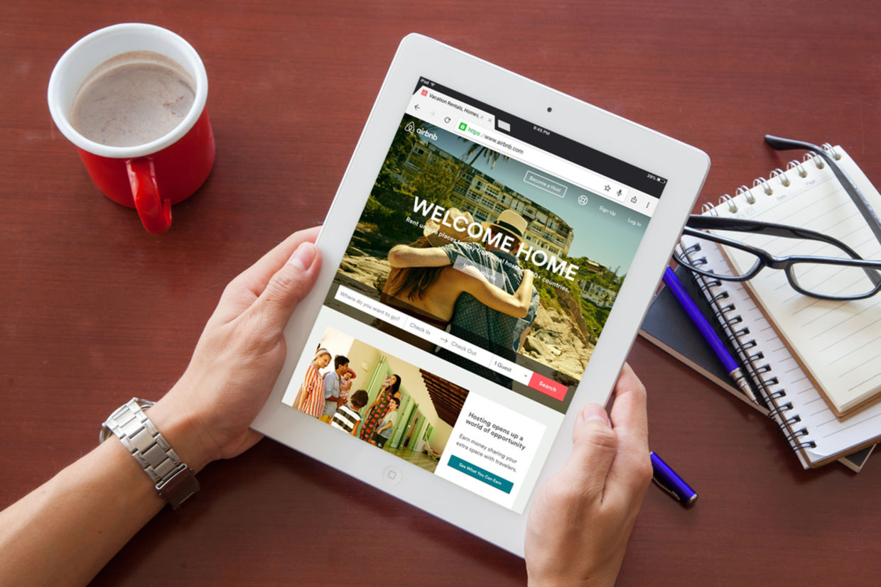 Thousands of AirBnB hosts have already welcomed people in need of shelter into their homes. (I AM NIKOM / Shutterstock.com) Thousands of AirBnB hosts have already welcomed people in need of shelter into their homes. (I AM NIKOM / Shutterstock.com)