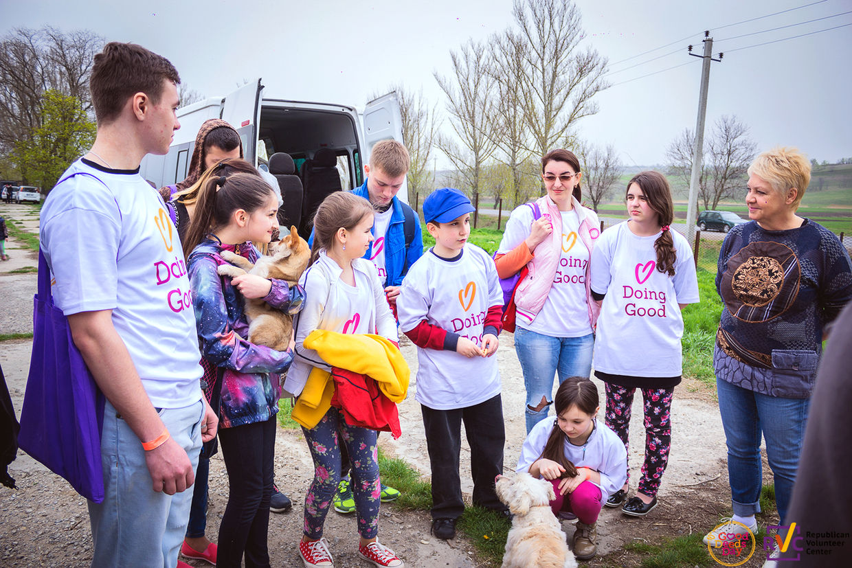 Thousands of volunteers of the RVC participated in Good Deeds Day 2016. (RVC) Thousands of volunteers of the RVC participated in Good Deeds Day 2016. (RVC)
