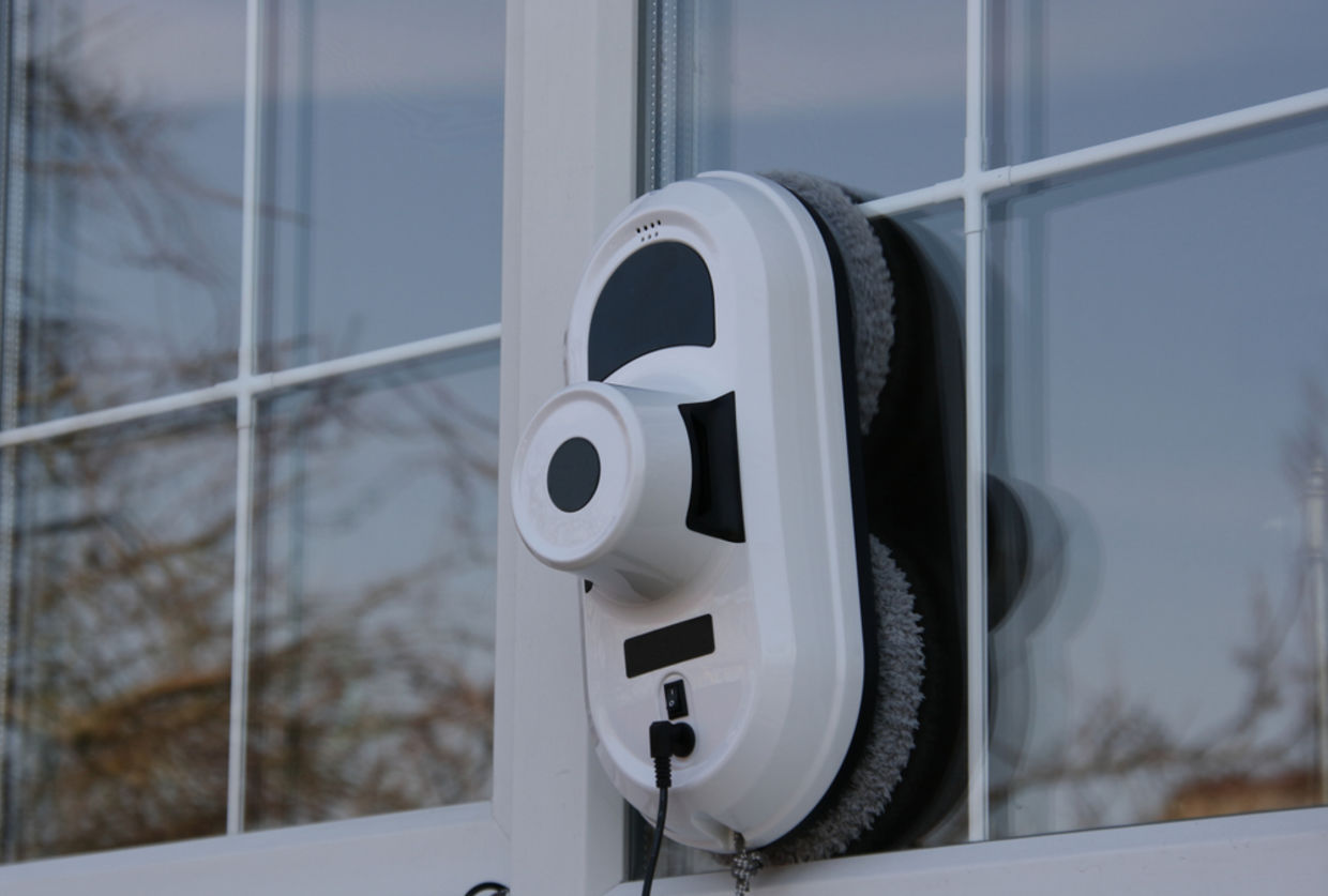 Home robot cleaning windows Home robot cleaning windows