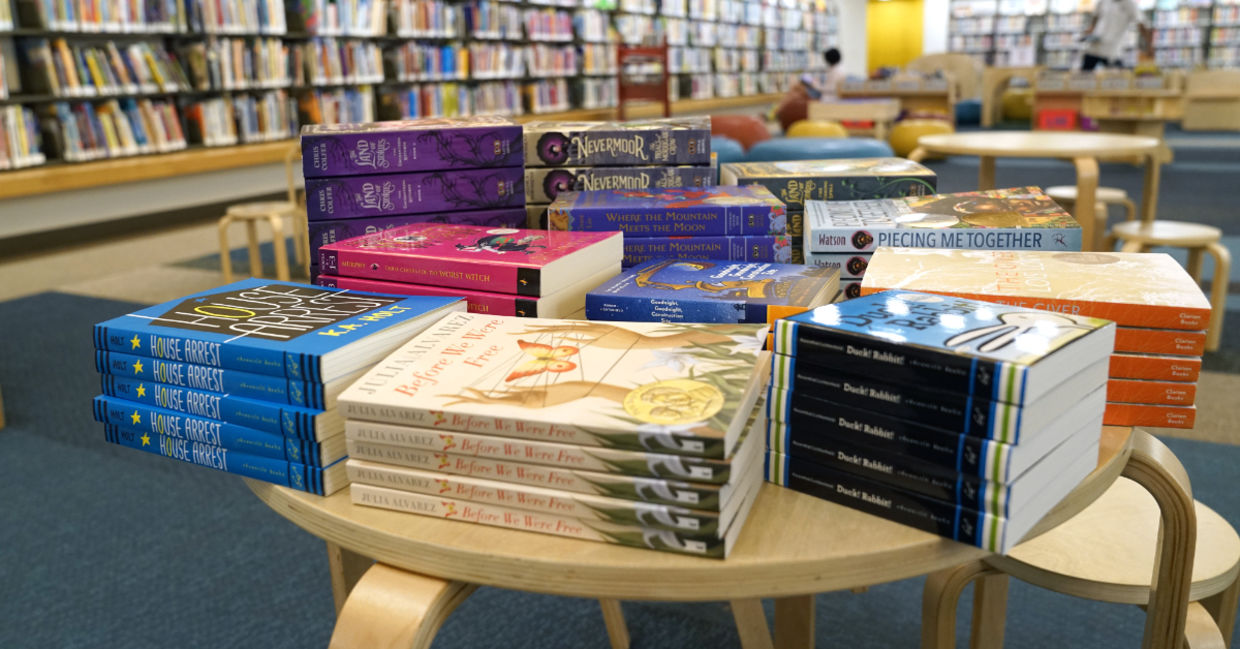 New York Public Library is giving free books to kids and teens. New York Public Library is giving free books to kids and teens.