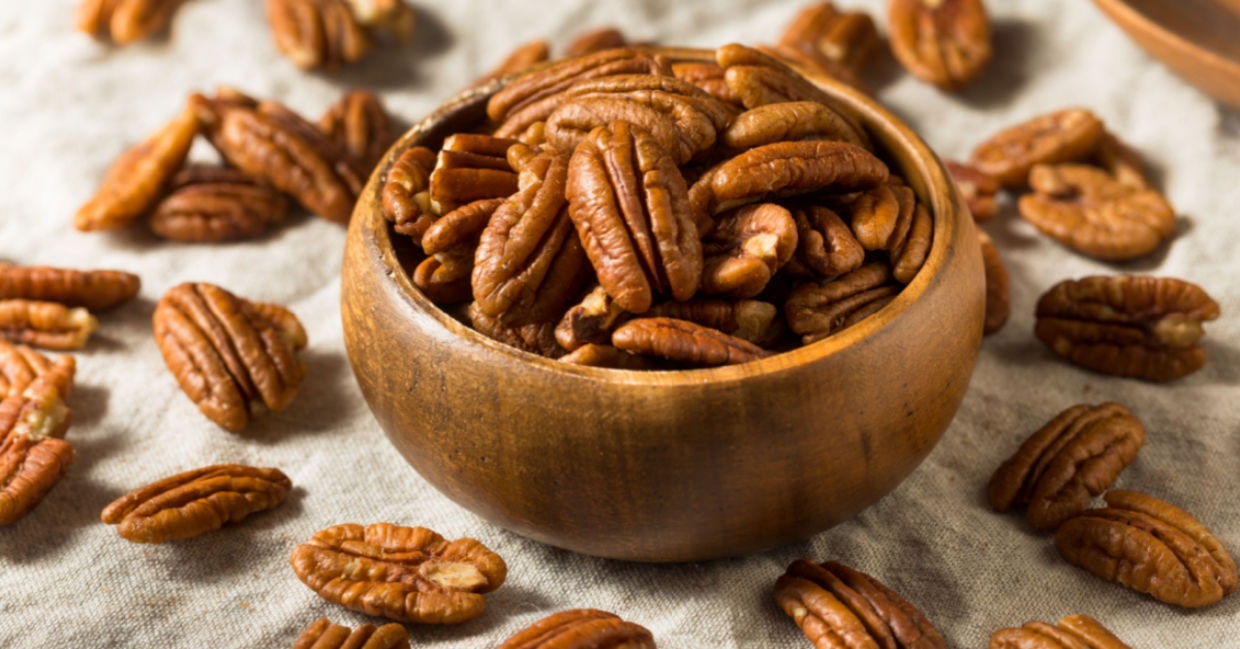 Pecans are healthy and nutritious. Pecans are healthy and nutritious.
