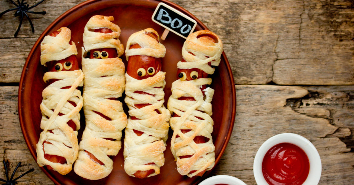 Enjoy these super scary hot dog fingerfoods. Enjoy these super scary hot dog fingerfoods.