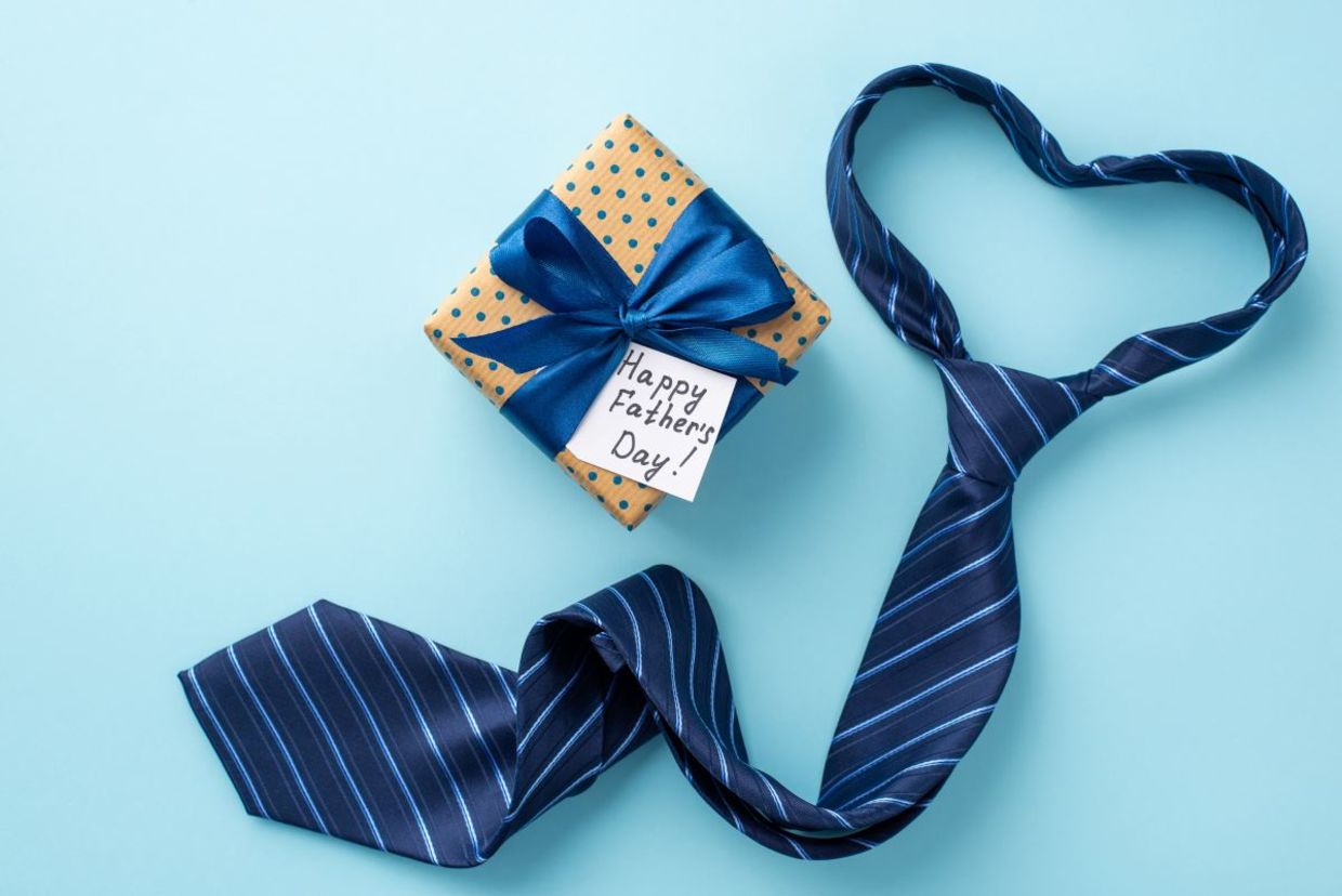 Giving dad a tie for Father's Day Giving dad a tie for Father's Day