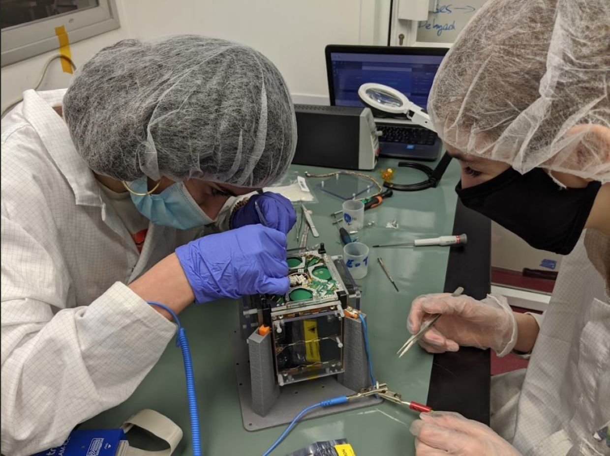 Tevel2 students testing satellite antenna system. Tevel2 students testing satellite antenna system.