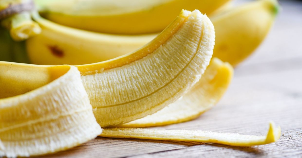 Bananas are a healthy snack. Bananas are a healthy snack.