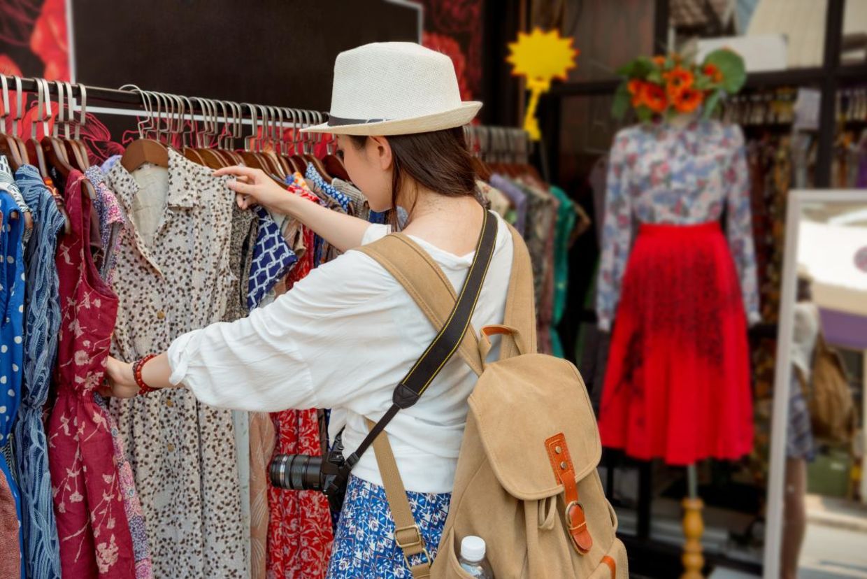 Vintage shopping. Vintage shopping.